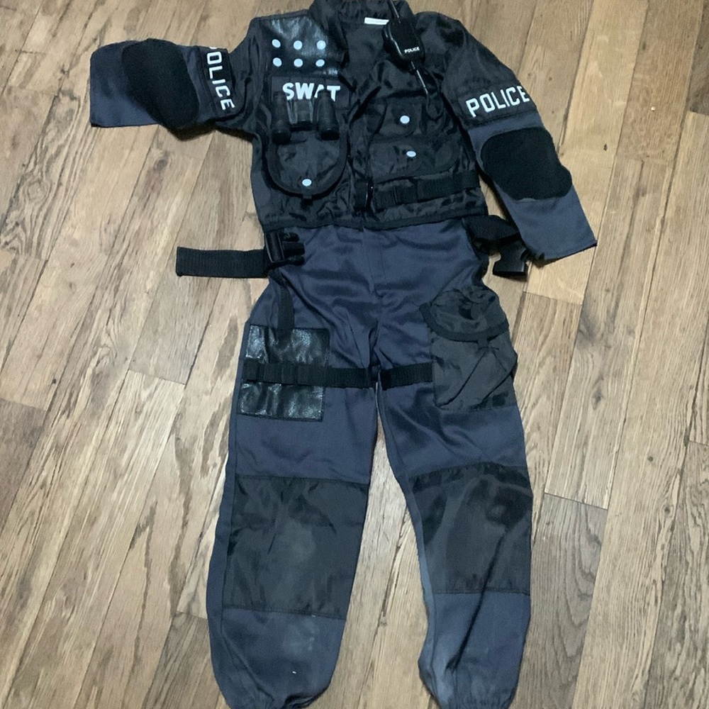 SWAT Costume  AO